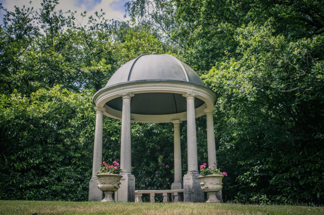 Caistor Hall Arminghall Bagian luar foto