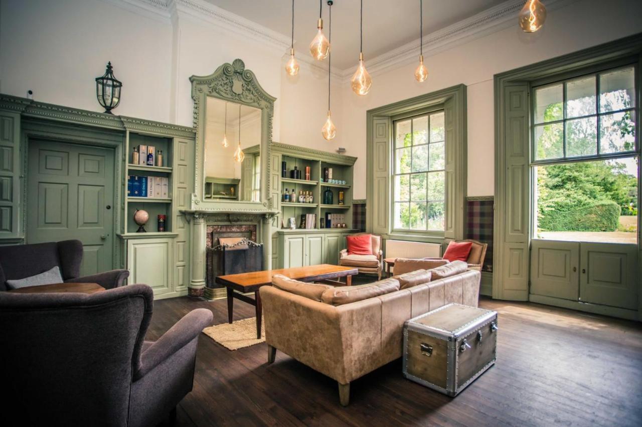Caistor Hall Arminghall Bagian luar foto