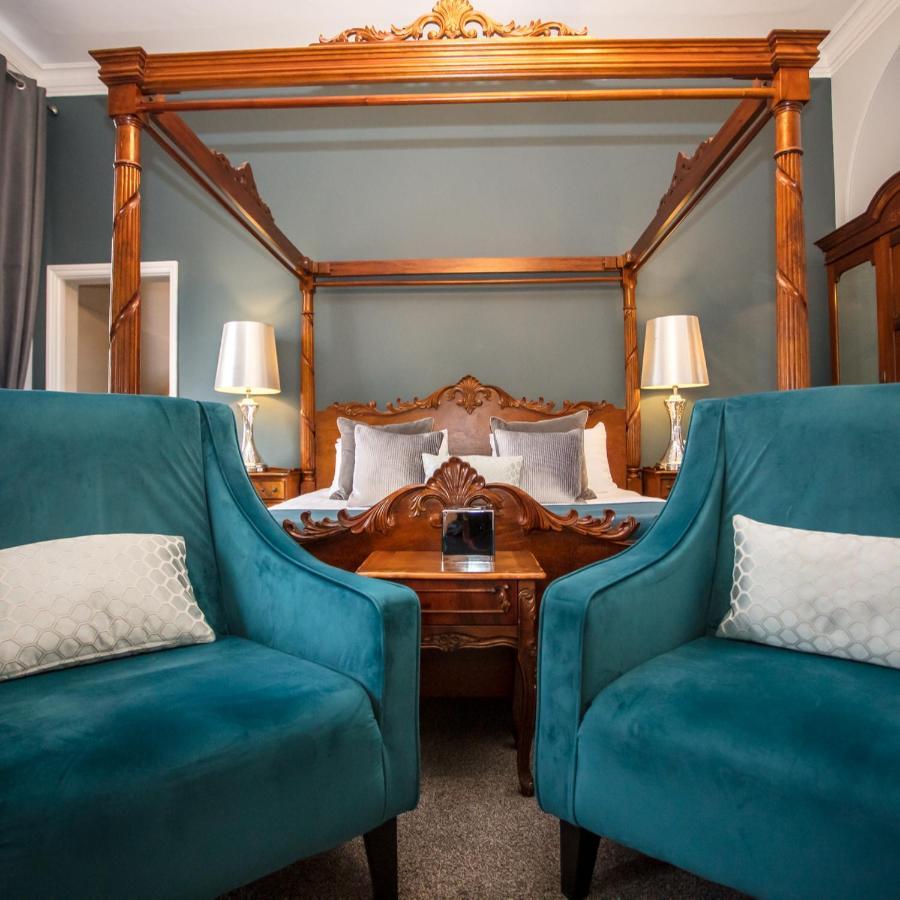 Caistor Hall Arminghall Bagian luar foto
